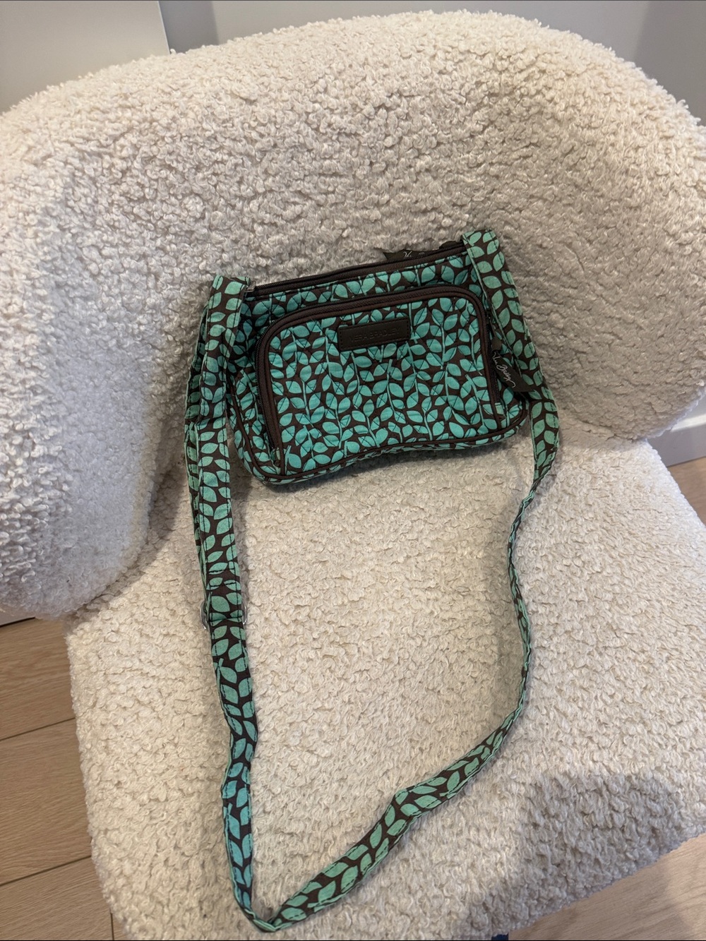 Quilted Leaf-Print Crossbody Bag in Teal